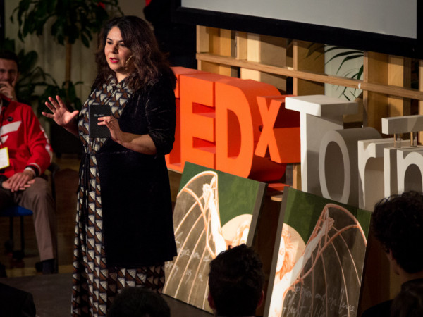 La scrittrice Michela Murgia durante l'evento "Genius Ex Machina" organizzato da TEDx Torino nel 2019