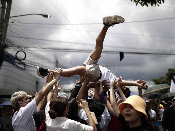 San Jose (Costa Rica). Studenti universitari in marcia verso la Casa Presidenziale per protestare contro i possibili tagli al bilancio. Il governo ha annunciato, dopo un incontro con i rettori, che non ridurrà più il budget delle università pubbliche del 23%.