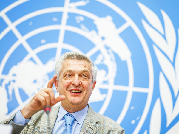 Filippo Grandi, Alto Commissario delle Nazioni Unite per i Rifugiati (UNHCR), rilascia la sua dichiarazione durante una conferenza stampa sul Rapporto annuale dell'UNHCR sulle tendenze globali degli sfollamenti forzati nel 2021, presso la sede europea delle Nazioni Unite (UNOG) a Ginevra, Svizzera, 13 giugno 2022.
