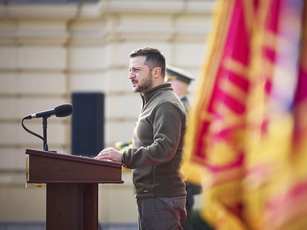 Zelens'kyj onora i soldati per il servizio prestato in guerra, il 14 ottobre 2022