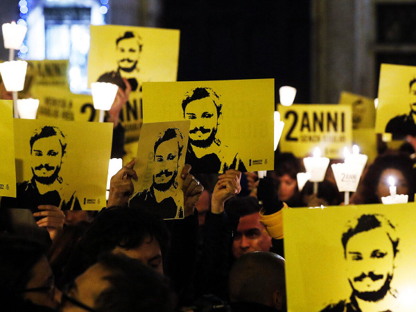 Una manifestazione a sostegno di Giulio Regeni. Dal 2016 Amnesty Italia chiede "Verit&agrave; per Giulio Regeni&rdquo; attraverso una campagna nero su giallo.