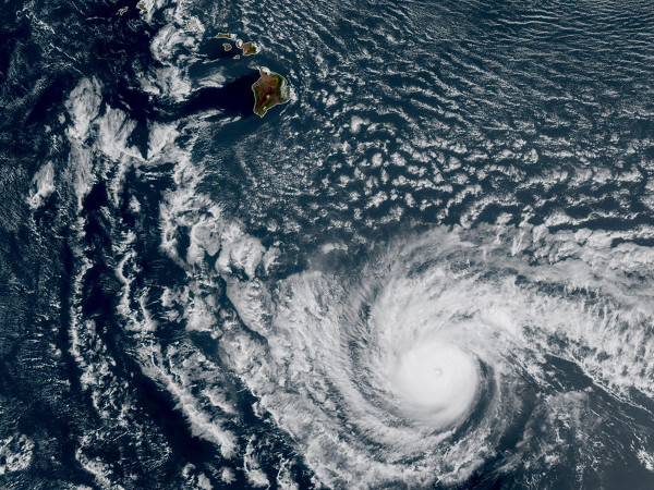 L'uragano Dora alle Hawaii