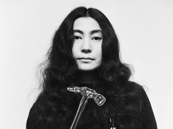 Yoko Ono with Glass Hammer