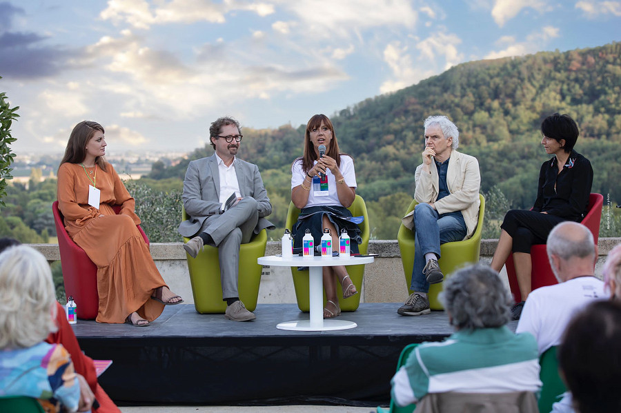 Da sinistra, Alice Pomiato, Telmo Pievani, Cristina Sivieri Tagliabue, Gianfranco Bettin e Maria Scoglio