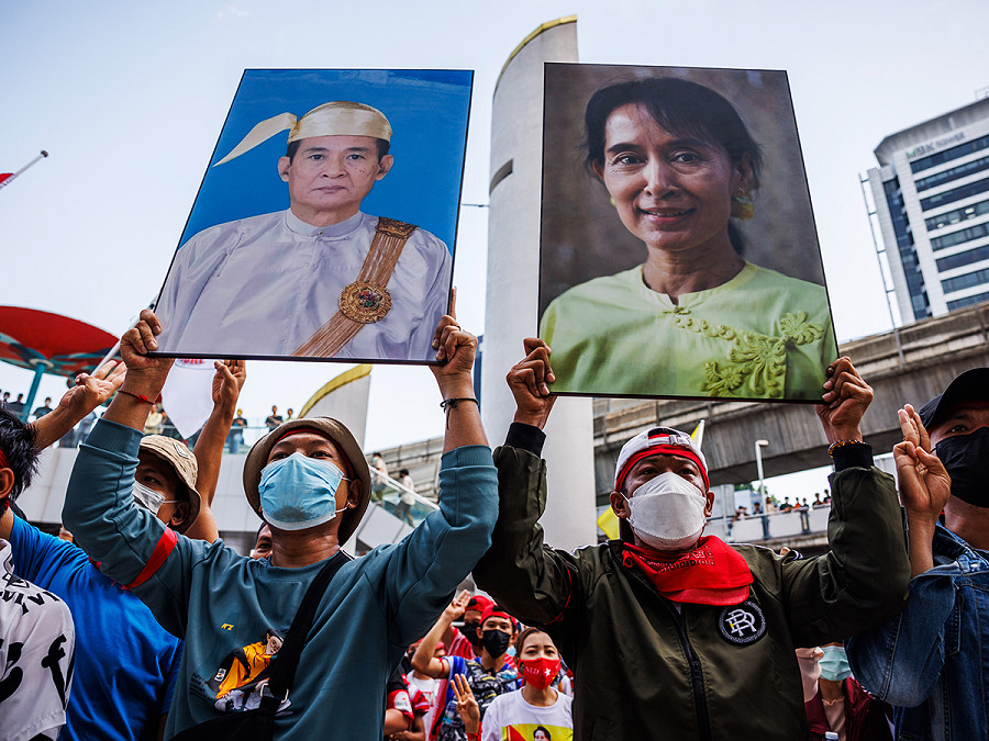 Naypyidaw (Myanmar). L&rsquo;ex leader birmana Aung San Suu Kyi ha ottenuto la grazia parziale grazie a un’amnistia concessa a oltre 7.000 prigionieri in occasione della Quaresima buddista. La premio Nobel per la Pace, che deve scontare 33 anni, sar&agrave; graziata solo per 5 delle 19 condanne. 