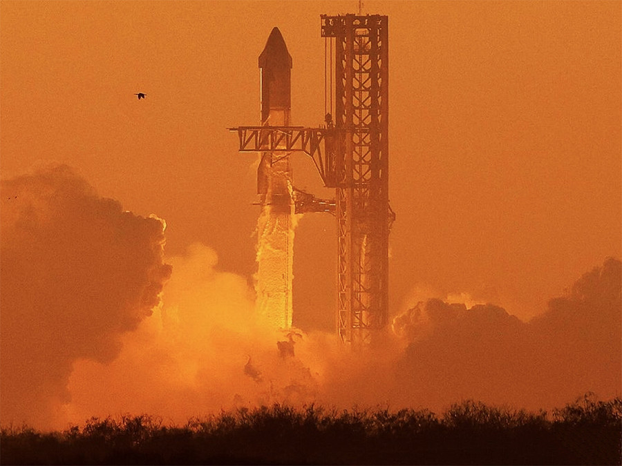 Boca Chica (Texas). &Egrave; fallito il secondo lancio di SpaceX. Il mega razzo Starship ha perso il contatto dopo circa 8 minuti di volo, poi il booster si &egrave; separato dall’astronave ed entrambi sono esplosi poco dopo in volo sopra il Golfo del Messico.