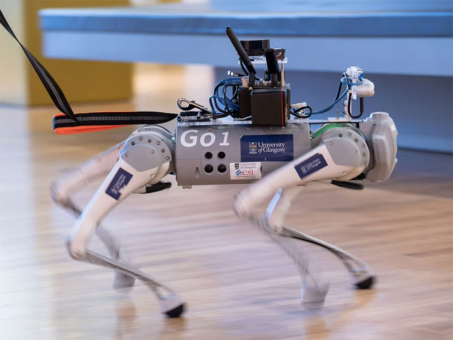Glasgow (Regno Unito). Presto le persone non vedenti e ipovedenti potranno essere aiutate a orientarsi grazie ai cani guida robot. Gli esperti della University of Glasgow stanno lavorando a RoboGuide, un robot a quattro zampe alimentato dall&rsquo;AI e in grado di parlare con gli umani.
