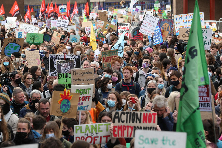 Oggi a Glasgow, per la quinta giornata del vertice globale sul clima, si parla proprio di giovani