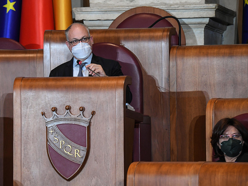 Il sindaco di Roma Roberto Gualtieri in Campidoglio. 
