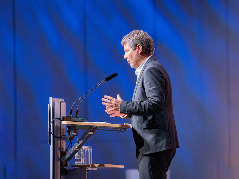 Robert Habeck, politico tedesco e ministro dell'economia, all'apertura della fiera internazionale dell'artigianato a Monaco di Baviera lo scorso luglio