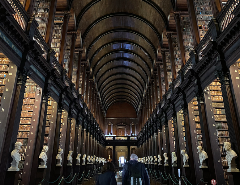 Library of Trinity College, Dublino
