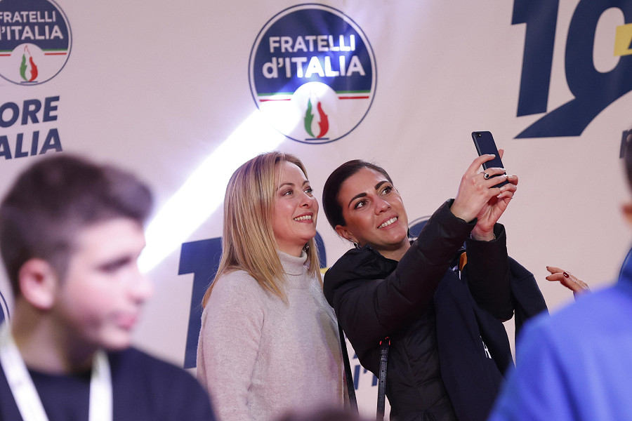 Giorgia Meloni all'evento per il decimo anniversario di FdI in piazza del Popolo a Roma, il 17 dicembre 2022.