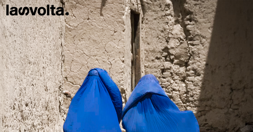 Afghanistan: nelle scuole segrete le ragazze sfidano la legge talebana