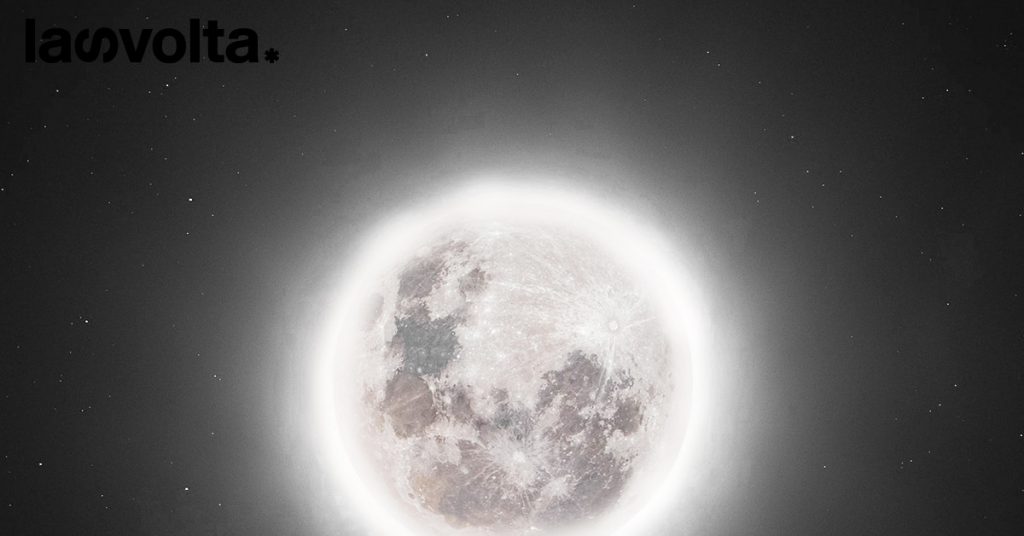 Scoperta una riserva d’acqua in sfere di vetro… sulla Luna