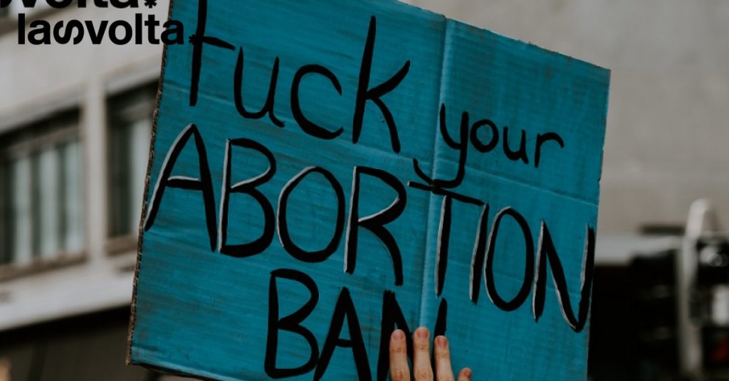 A un anno dal divieto di aborto, come stanno le donne in Polonia?