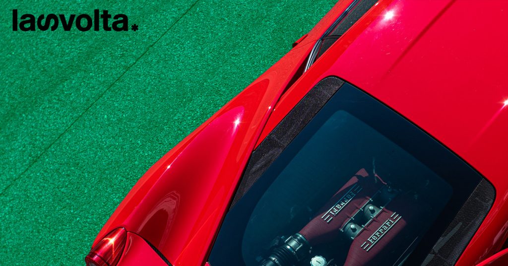 La Rossa Ferrari corre insieme a Enel X verso il verde