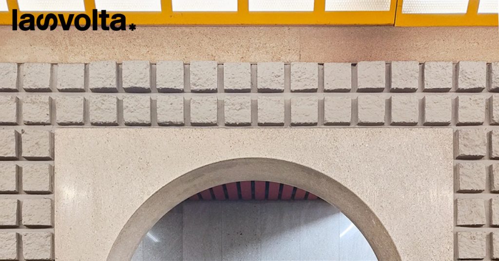 Un Endless Journey nella metropolitana di Milano