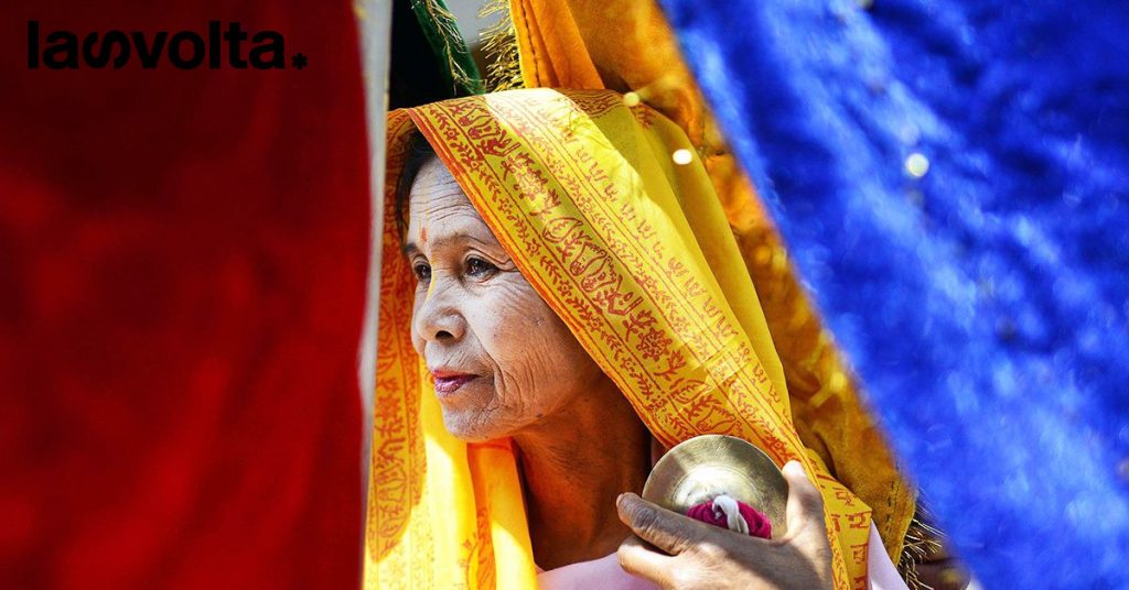 India: le donne si schierano contro la violenza etnica