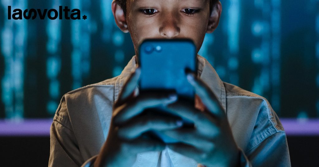 I social network danneggiano i minori: negli Usa 41 Stati accusano Meta