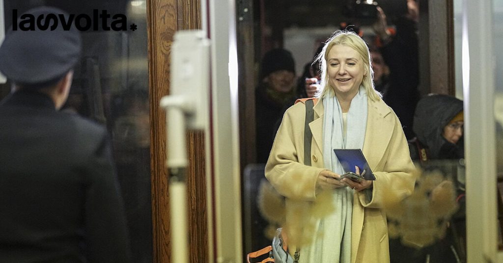 Chi è Ekaterina Duntsova, l’ex giornalista che sfida Putin?