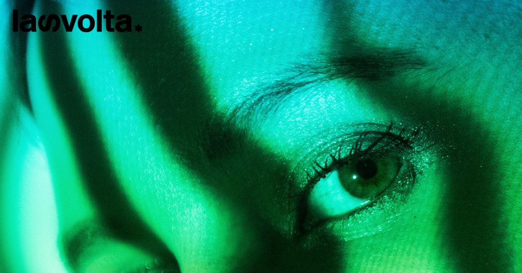Bambini e adolescenti usano prodotti anti-età per imitare gli influencer
