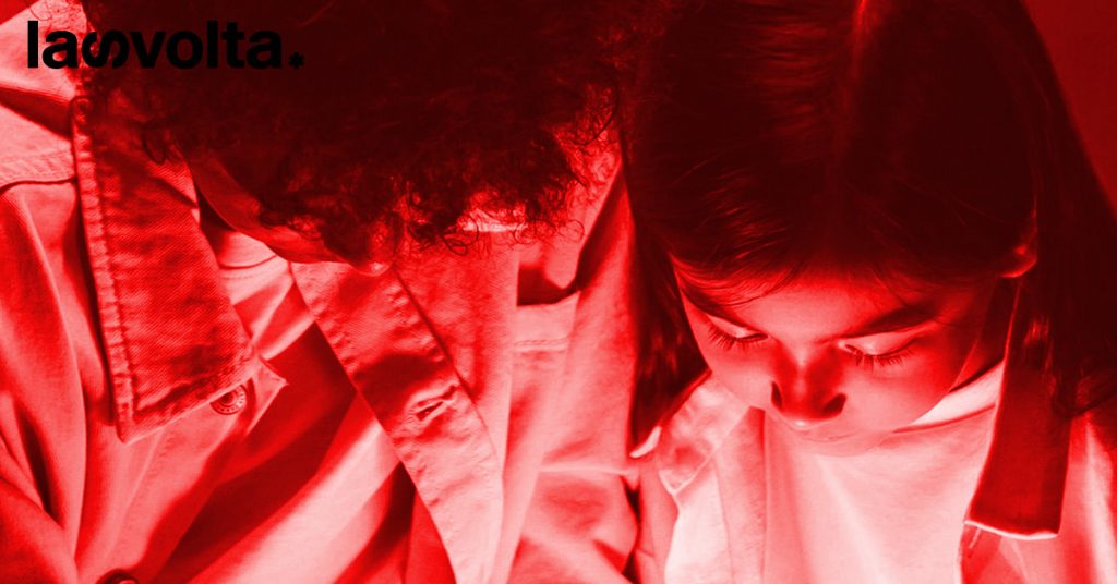 Uk: bambini e bambine non riescono più a evitare i contenuti violenti online
