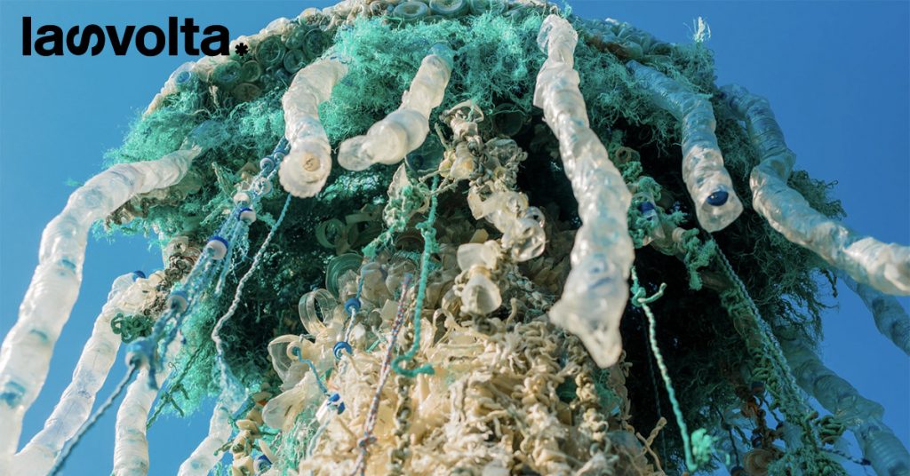Plastica: 11 milioni di tonnellate inquinano i fondali marini