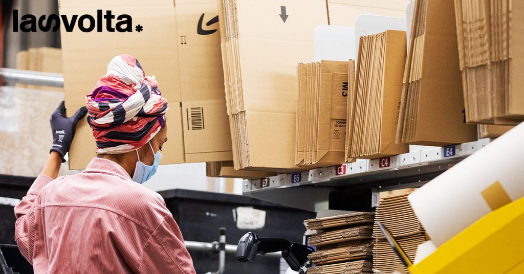Amazon lancia il Package Decision Engine per ridurre gli sprechi