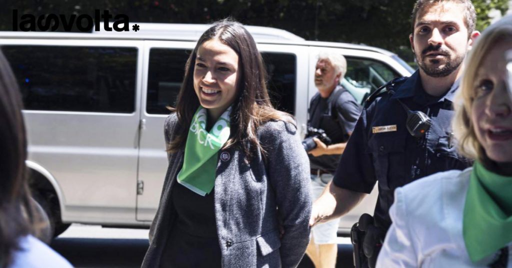 Ocasio-Cortez arrestata per l’aborto