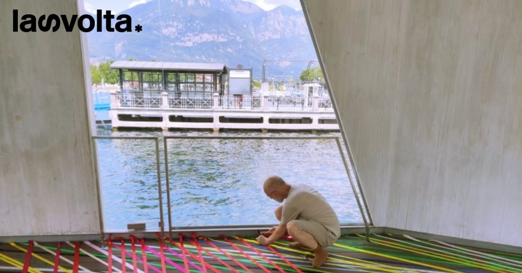 La ricerca di luci e ombre di Stefano Arienti