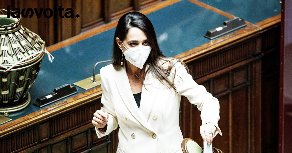 Dalla sanità alla politica: chi è Licia Ronzulli?