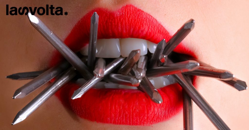 Davanti alla violenza, non ti voltare