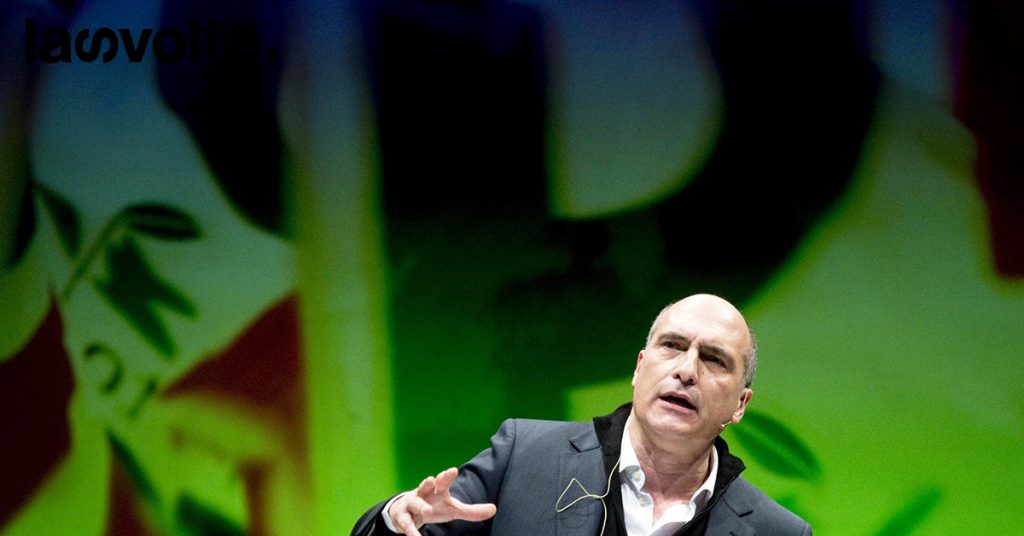 Chi è Andrea Cozzolino?
