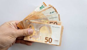 Banconote euro - fonte_Canva - LaSvolta.it