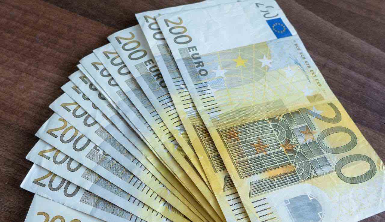 Bonus € 200 - fonte_Canva - LaSvolta.it