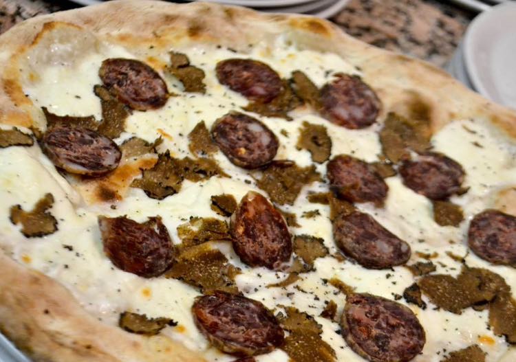 Pizza de Il Casaletto - fonte_Facebook - LaSvolta.it