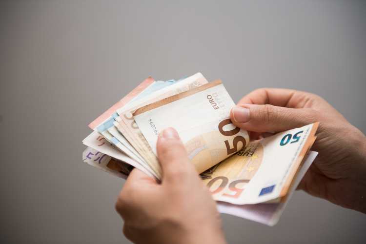 Pensione di reversibilità - fonte_Canva - LaSvolta.it