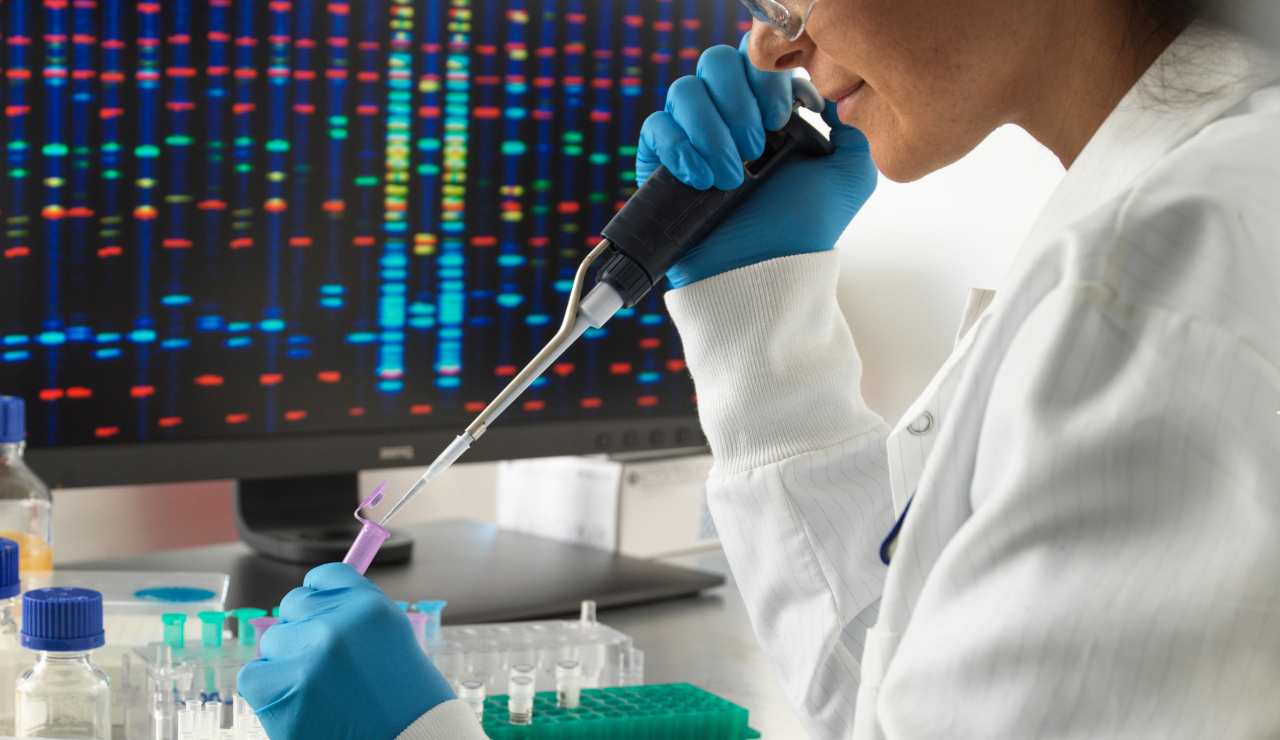 “Gli alieni siamo noi”, a svelarlo sono gli scienziati | Nel nostro DNA tracce di geni modificati