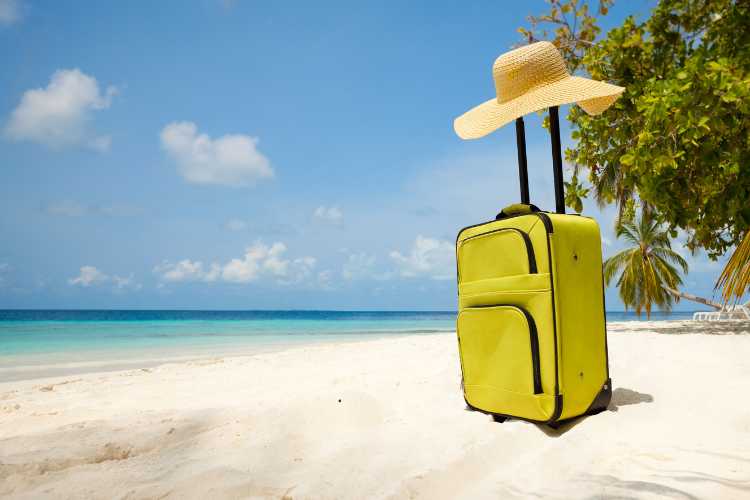 Vacanza - fonte_Canva - LaSvolta.it