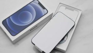iPhone - fonte_Canva - LaSvolta.it