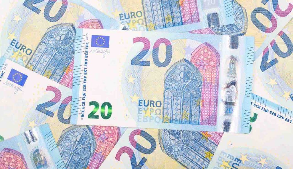 Banconota da € 20 - fonte_Canva - Lasvolta.it