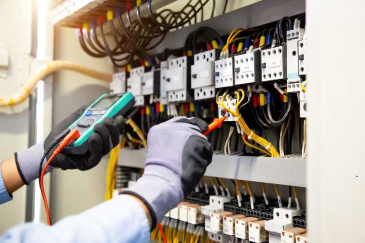 Dispersione di energia elettrica - fonte_Canva - LaSvolta.it