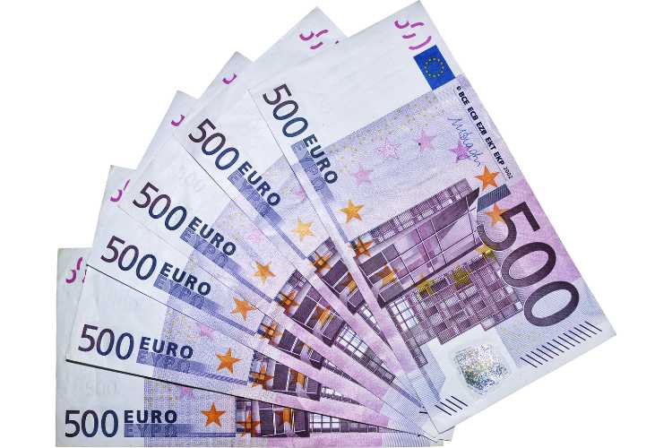 € 500 - fonte_Canva - LaSvolta.it