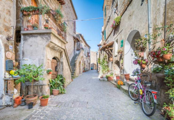 Calcata - fonte_iStock - LaSvolta.it