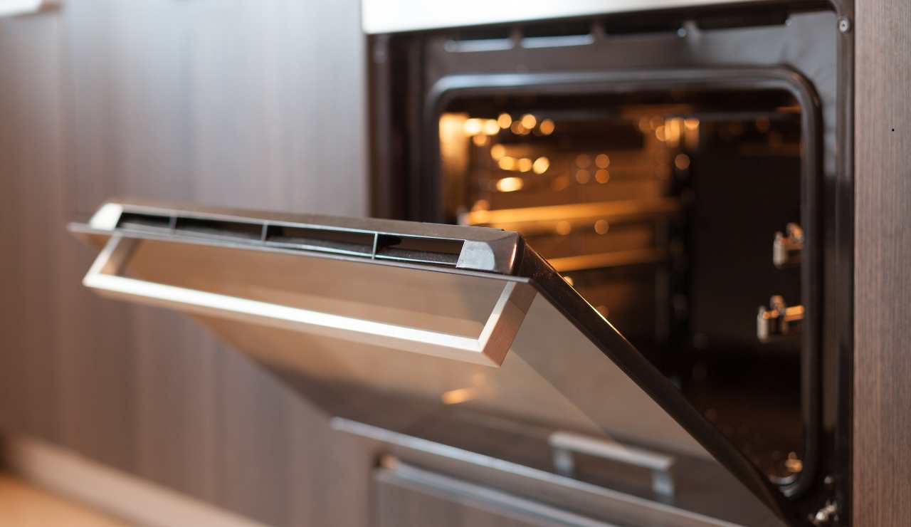 Forno - fonte_Canva - LaSvolta.it