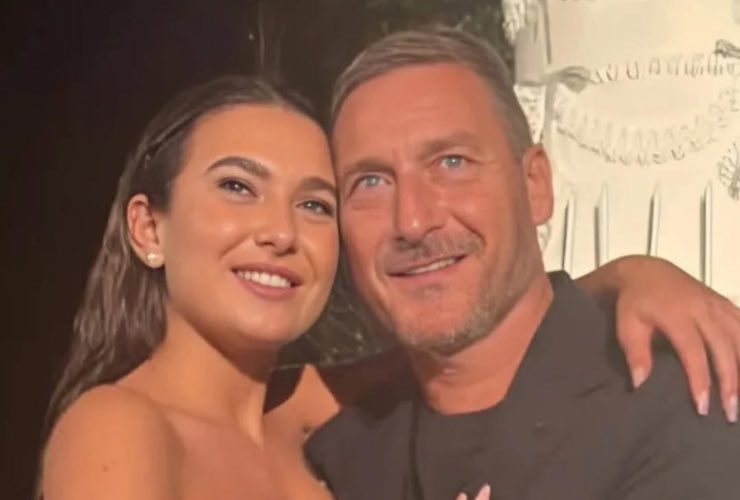 Francesco Totti e Chanel - fonte_Facebook - LaSvolta.it