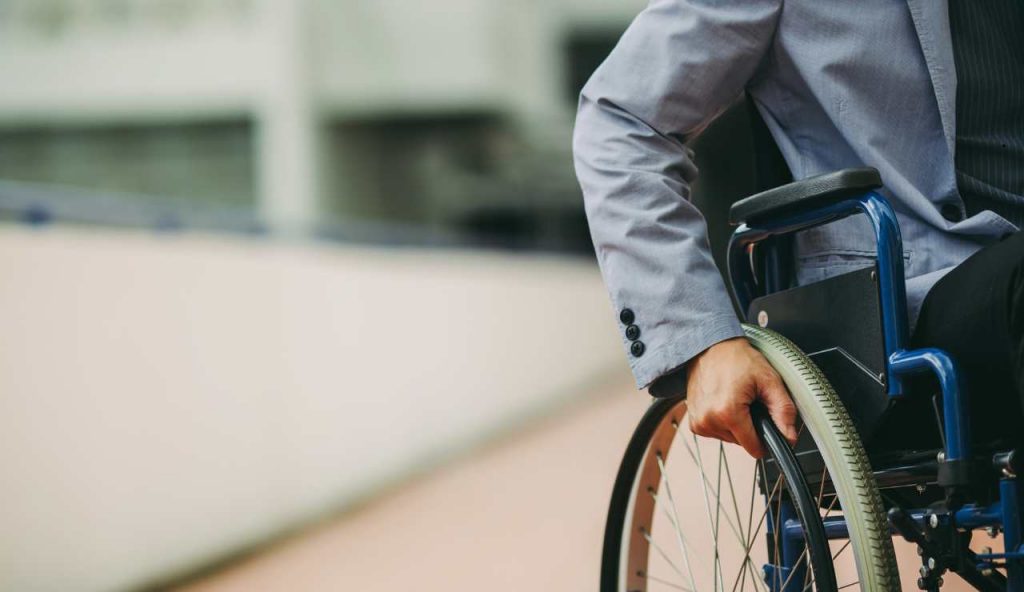 Legge 104 - fonte_Canva - LaSvolta.it