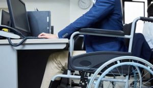 Legge 104 - fonte_Canva - LaSvolta.it