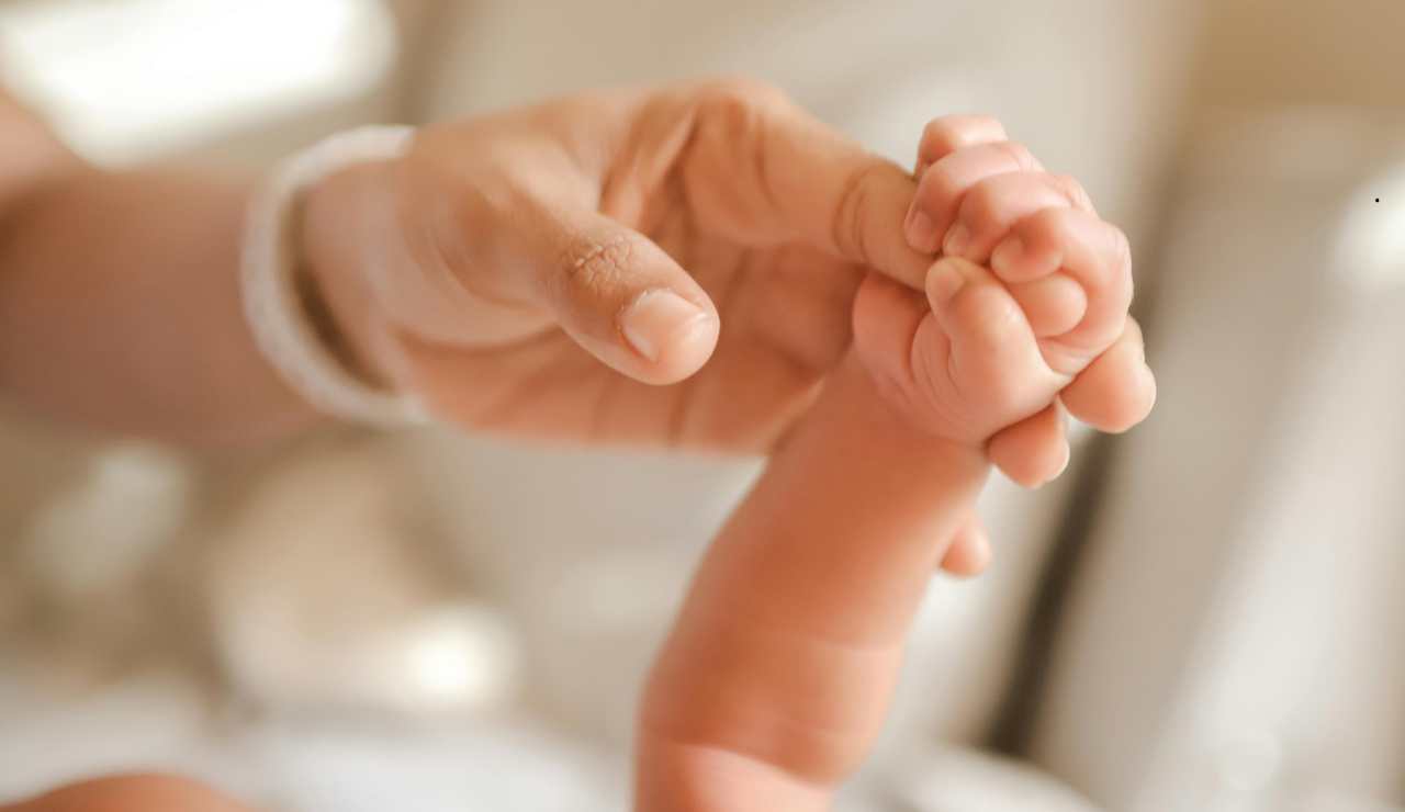 Natalità - fonte_Canva - LaSvolta.it