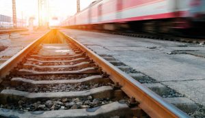 Terrore sul treno - fonte_Canva - LaSvolta.it
